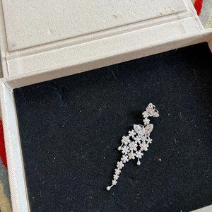 Butterfly Hanging Earring in Silver